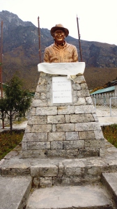 Sir Edmund Hillary Statue