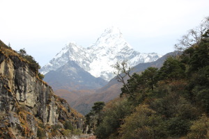 Mountain & Valley near Khumjung