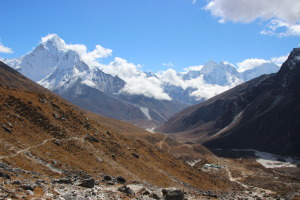 Valley to Lobuche